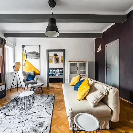 Dohany 1 2 Bedroom At Great Synagogue Apartment