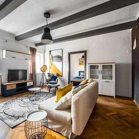 Dohany 1 2 Bedroom At Great Synagogue Apartment